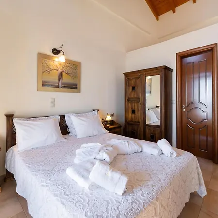 Yasemi By Vintage Travel Sivota