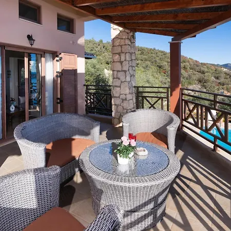 Yasemi By Vintage Travel וילה סיבוטה